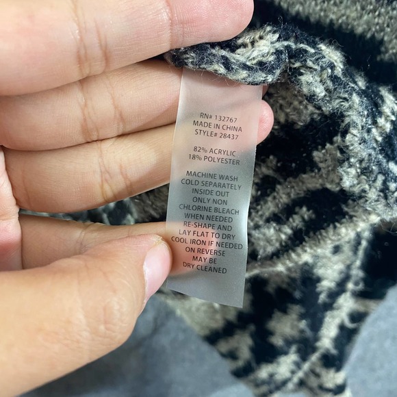 Soft Surroundings Calais Cardigan Medium Black Tan Aztec Printed Long Sleeve - Picture 9 of 10